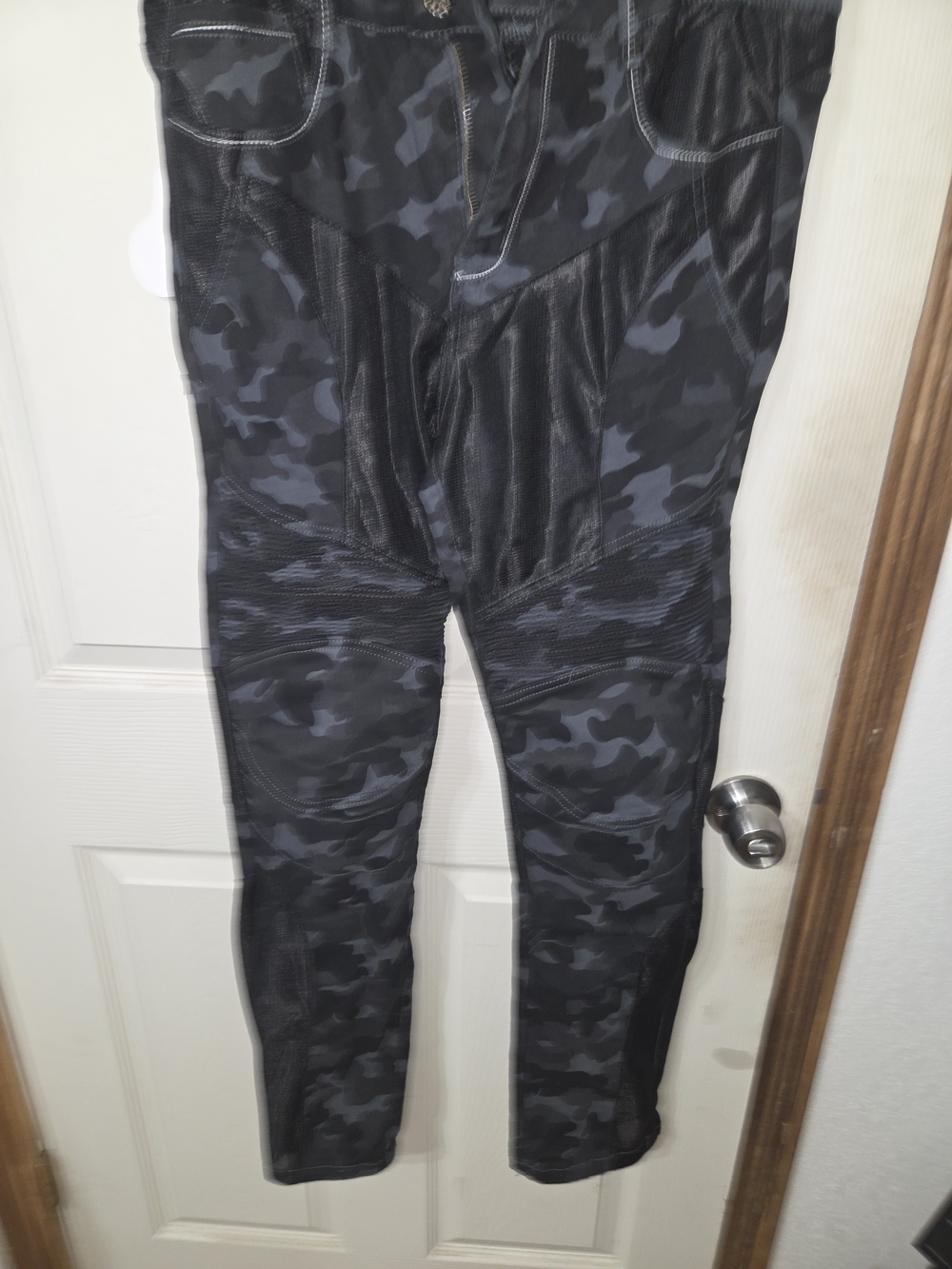 Women's Blue/Gray Camo Straight-Leg  Riding Pants With Mesh/  Armor Panels- M